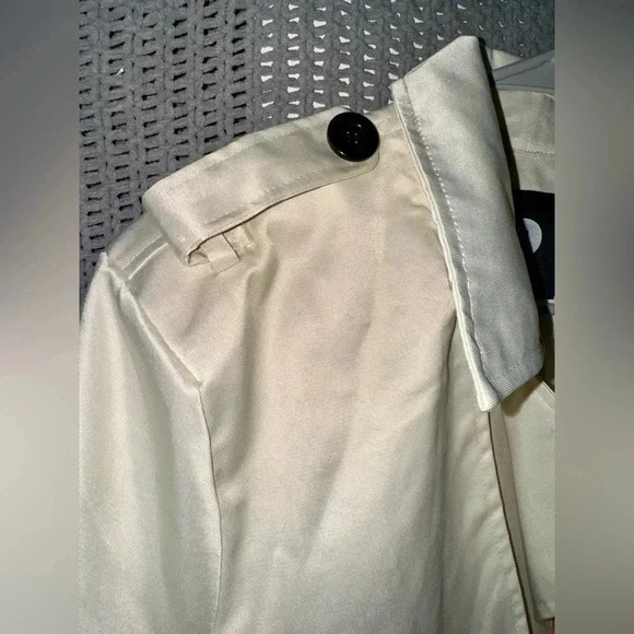 Garemcy Women's Long Waterproof Trench Coat Double Breasted Classic Lapel Belted - Picture 9 of 16